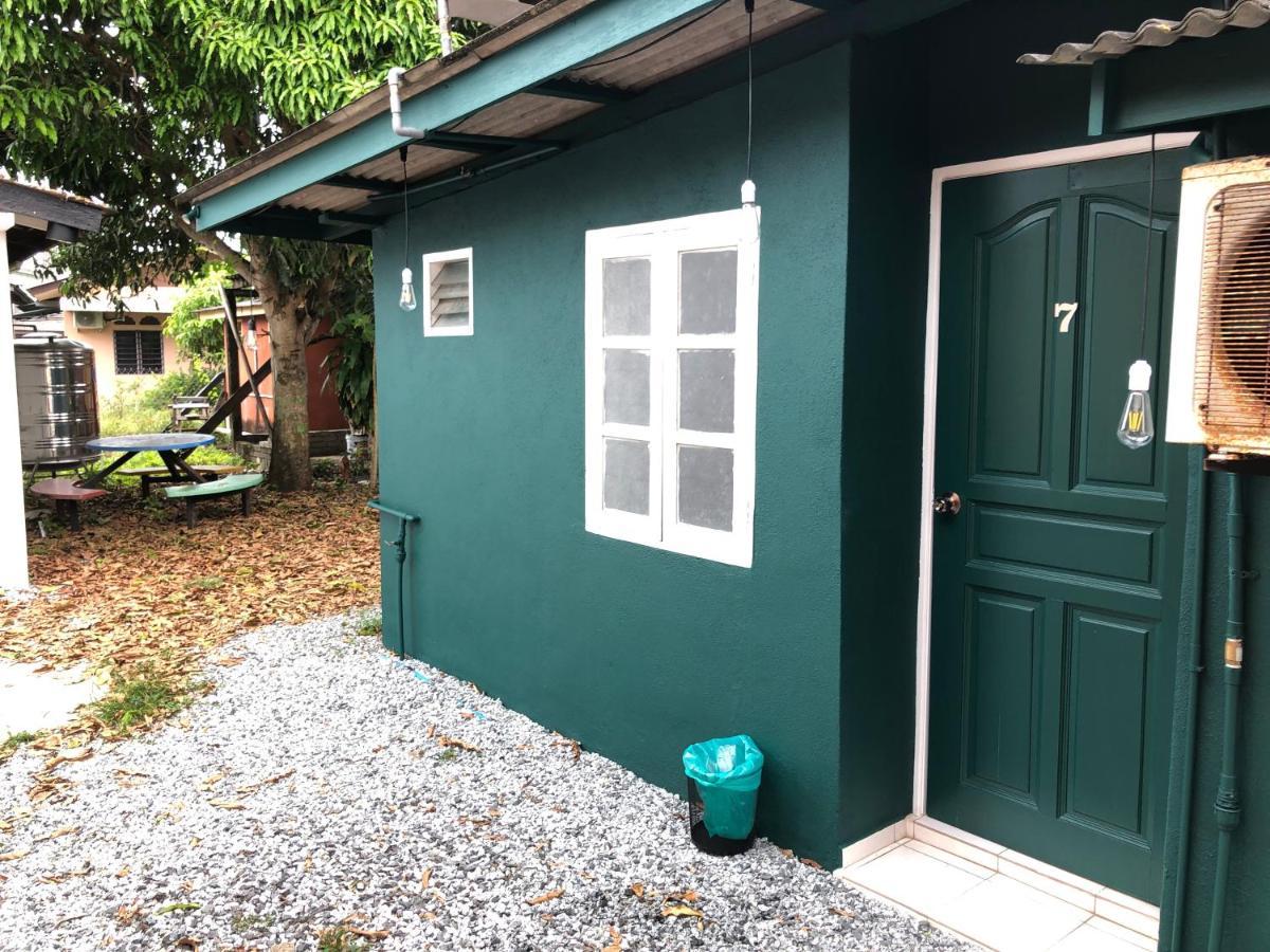 Rumah Tepi Istana Kuala Terengganu Extérieur photo
