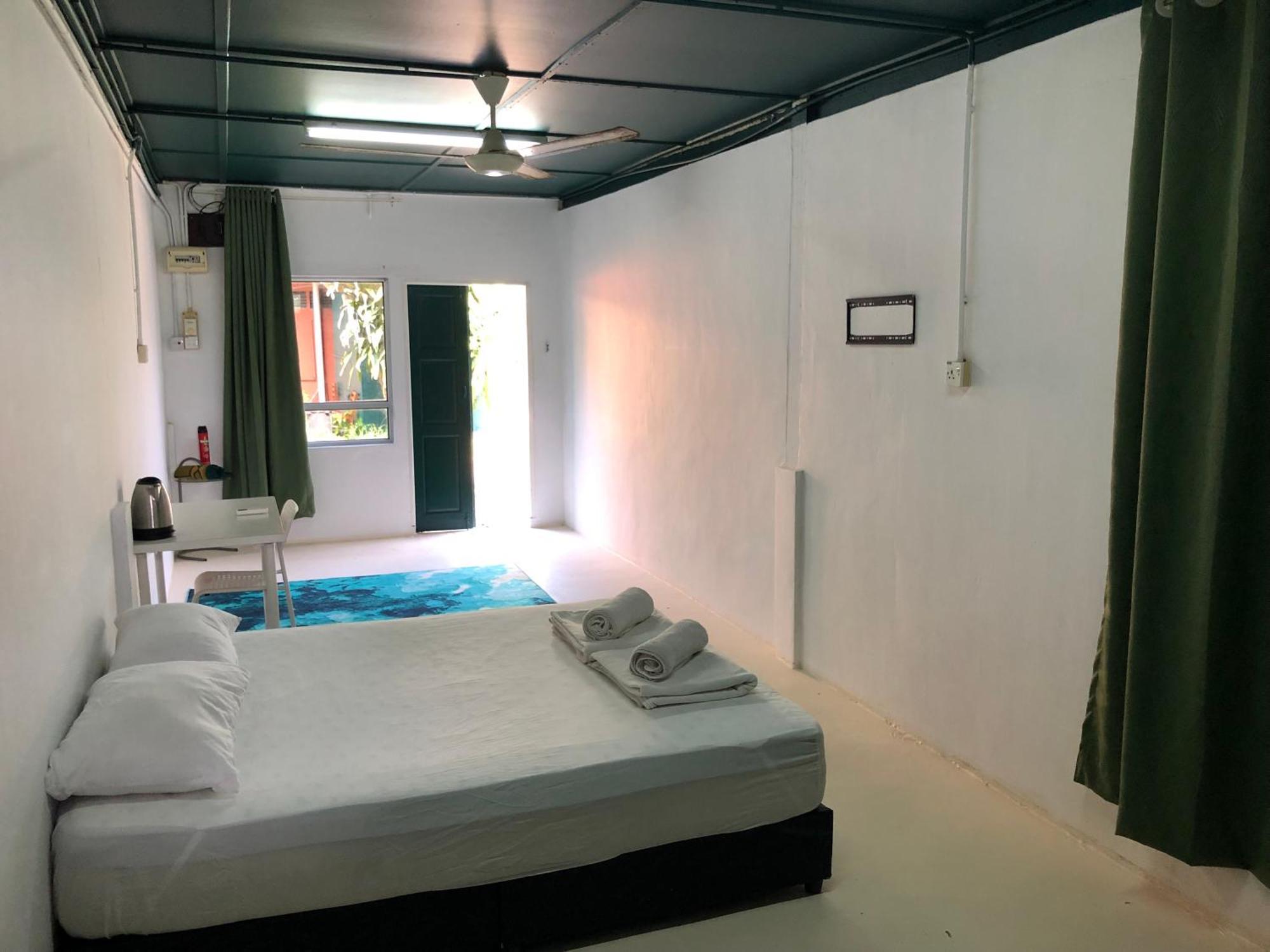 Rumah Tepi Istana Kuala Terengganu Extérieur photo